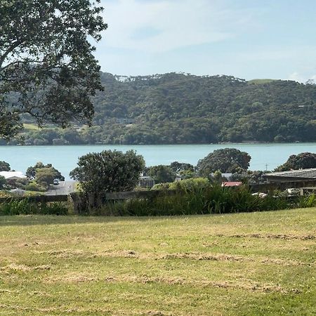 Raglan Seaview Cabin Eksteriør billede